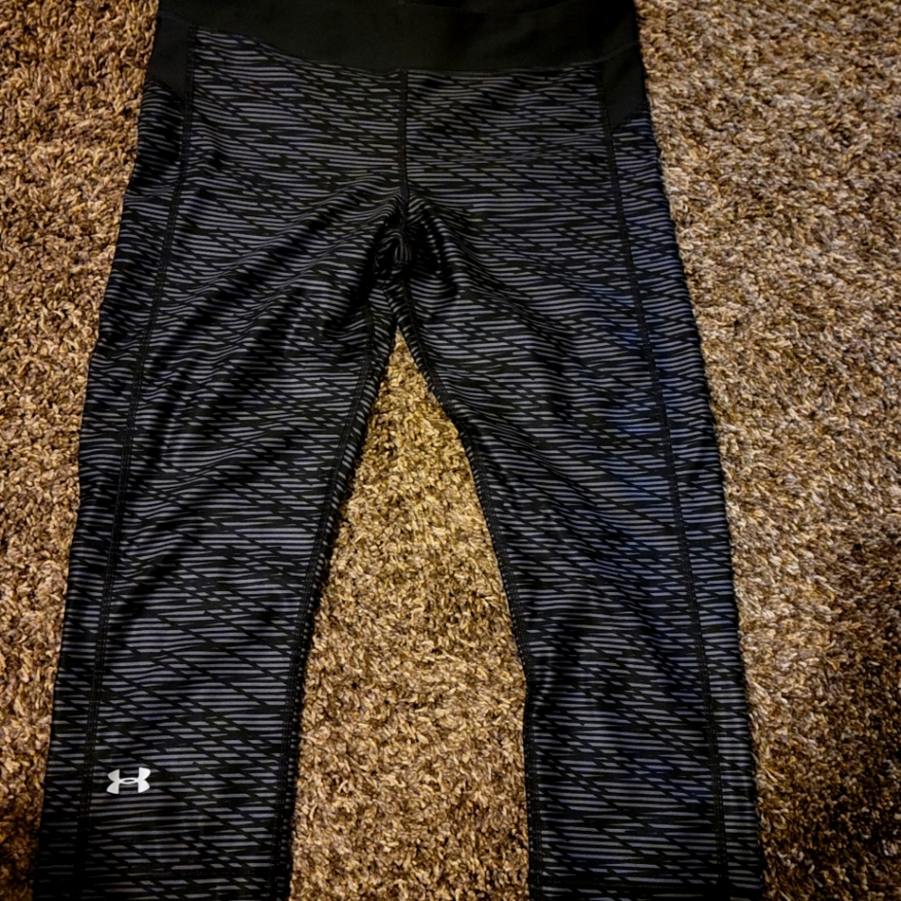Under armour capris